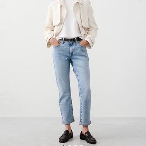 NWT Banana Republic Women's Size 32 Stone-Washed Relaxed Jeans